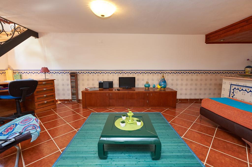House 3 Bedroon - Near And Lisbon *